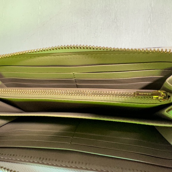 COACH Wallet Long FC8695 C8695 Chalk Multi Signature Mystical - Picture 6 of 8